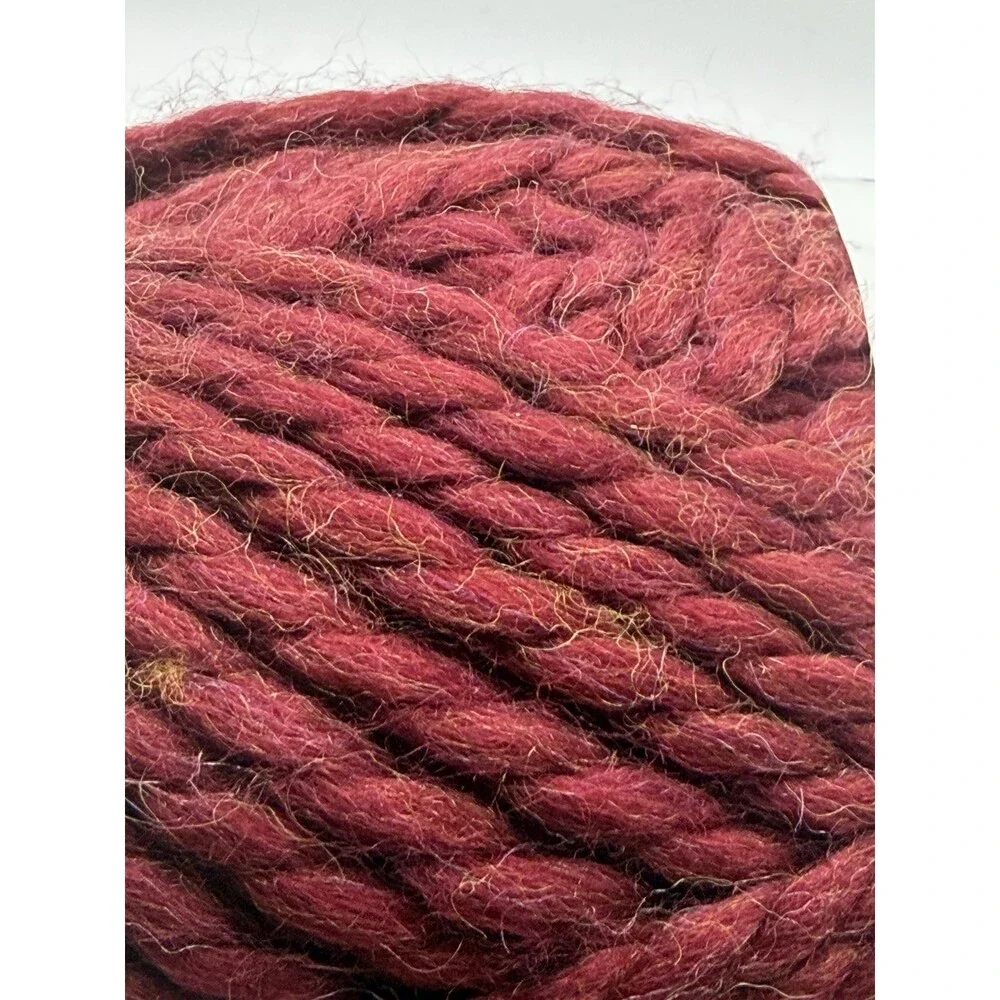 Cozy Wool Laine Douillette 90yds/ 4.5oz Merlot